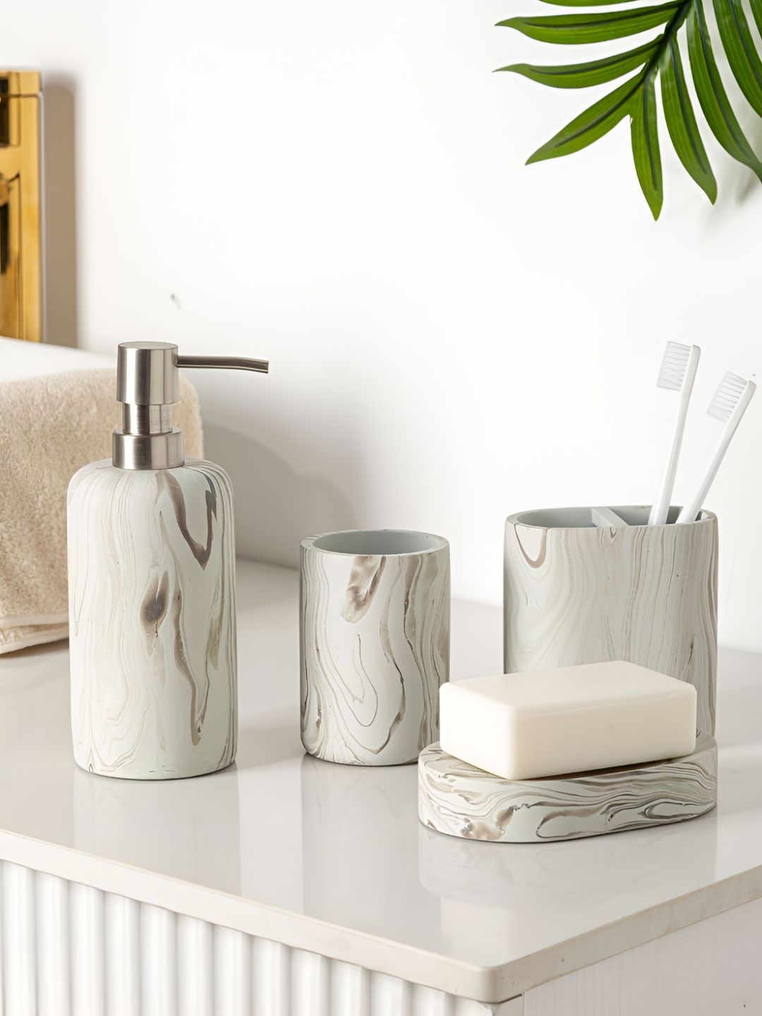 Pano White & Brown 4 piece Abstract Polyresin Bath Accessories Set-image-21