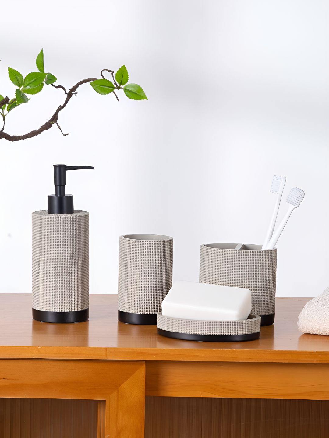 Pano Beige & Black 4 piece Textured Polyresin Bath Accessories Set-image-28