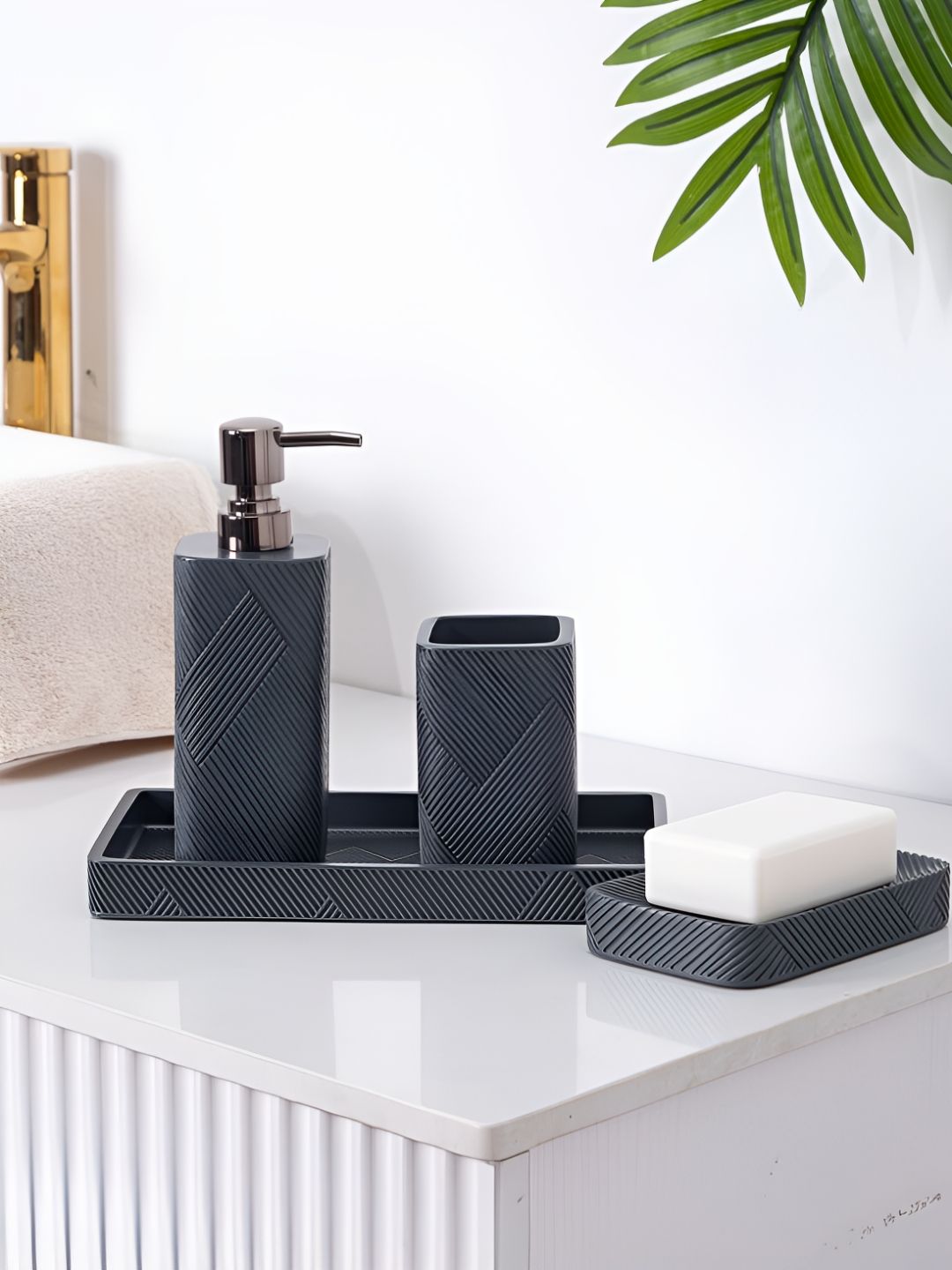 Pano Charcoal 4 piece Textured Polyresin Bath Accessories Set-picture-37
