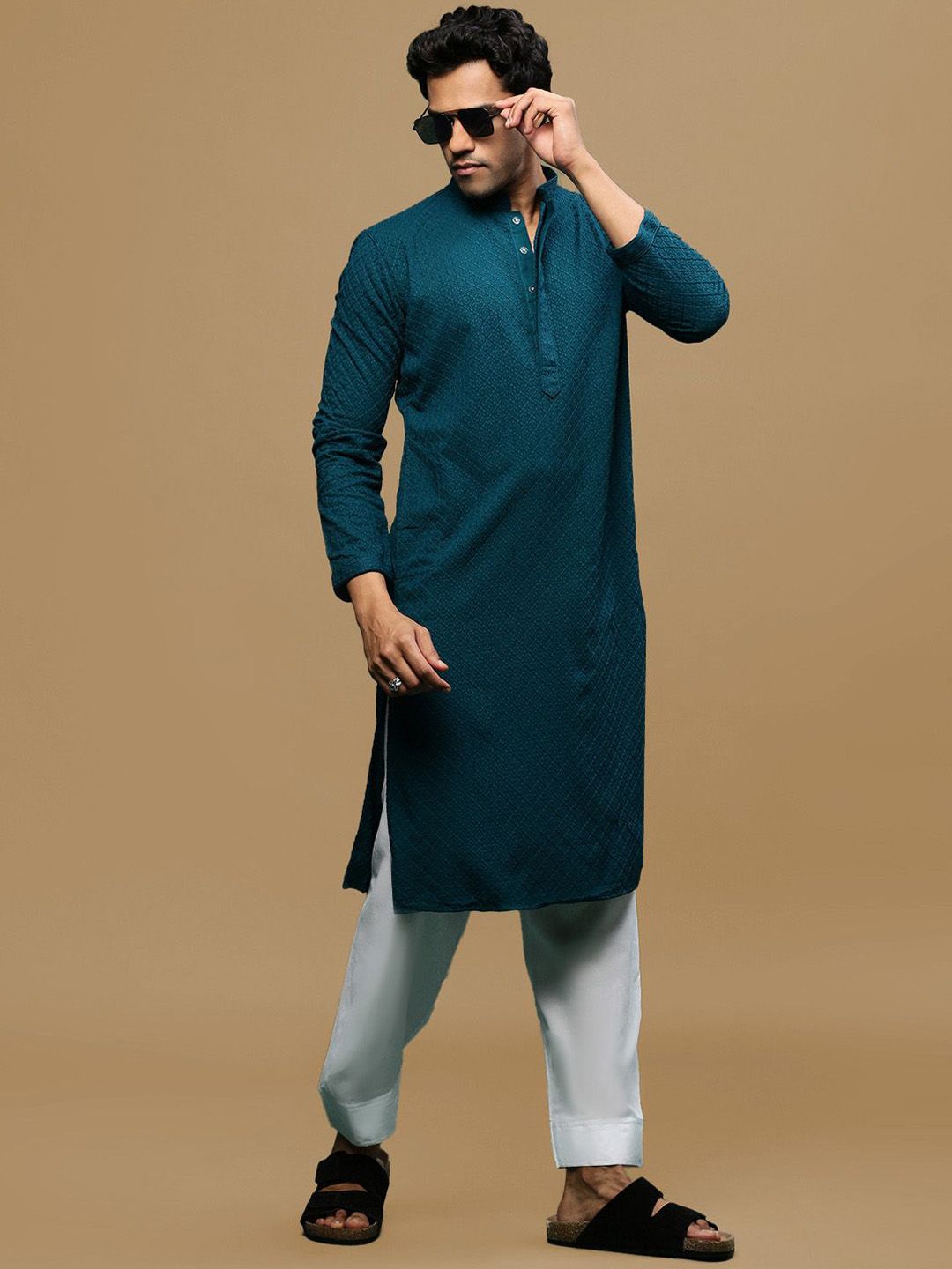 Floral Embroidered Chikankari Mandarin Collar Straight Kurta With Trousers