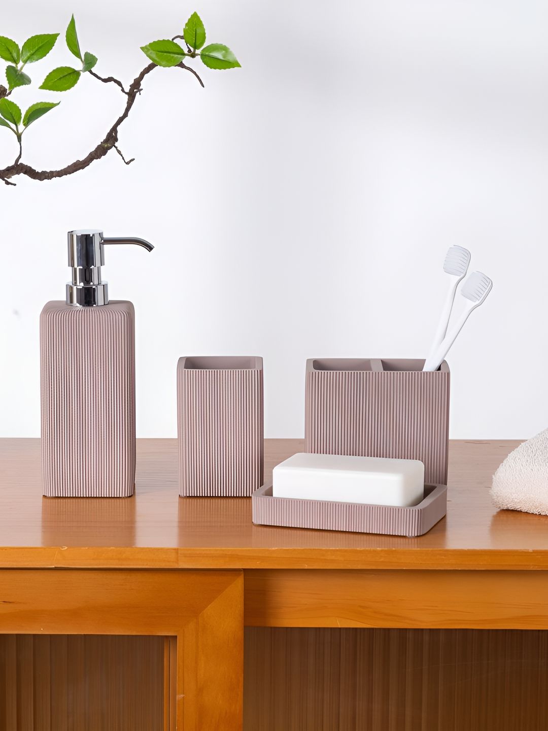 Pano Brown 4 piece Textured Polyresin Bath Accessories Set-image-36