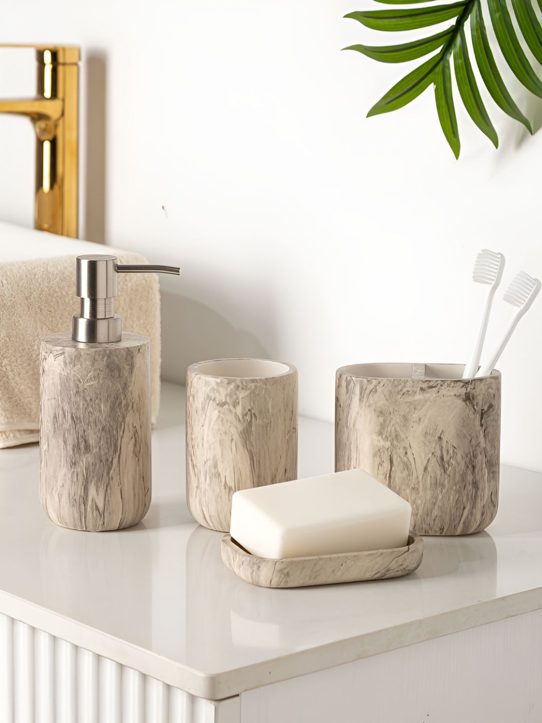 Pano Brown 4 piece Abstract Polyresin Bath Accessories Set-image-25