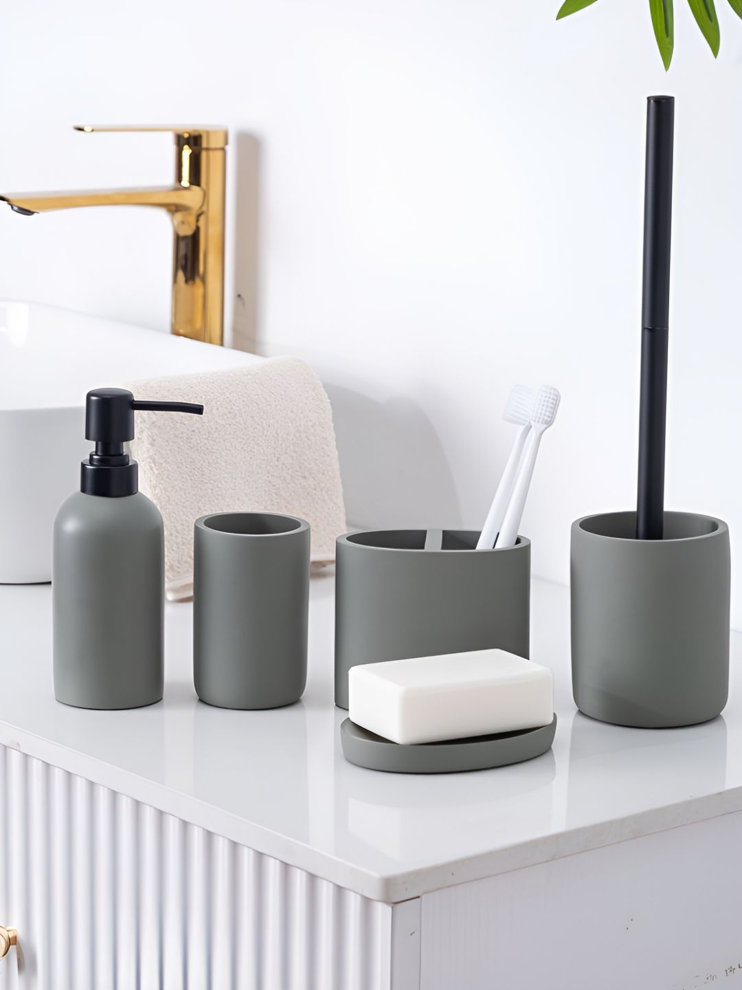 Pano Olive Green 4 piece Solid Polyresin Bath Accessories Set-image-27