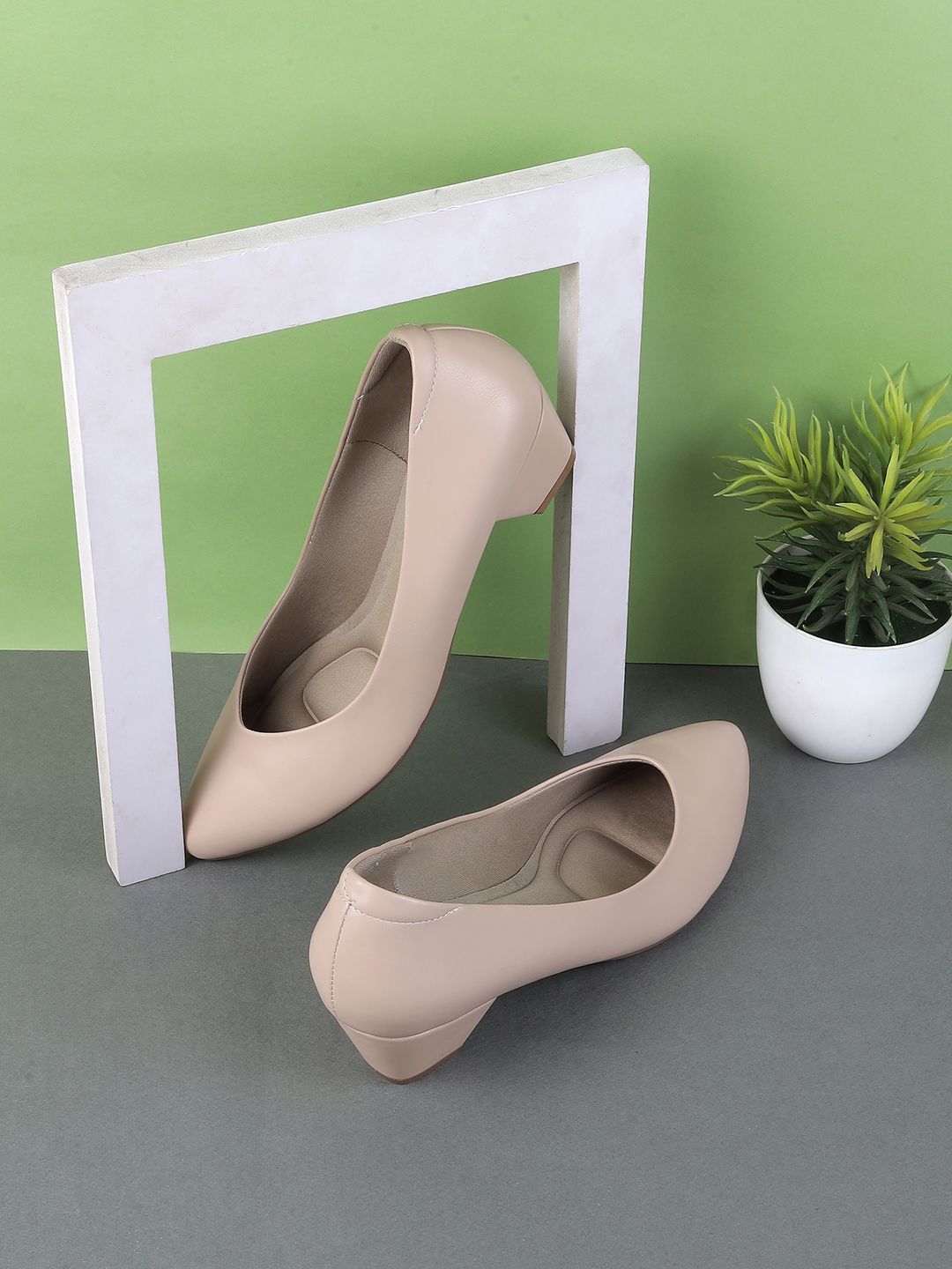 Mochi Women Block heels Pumps-picture-19
