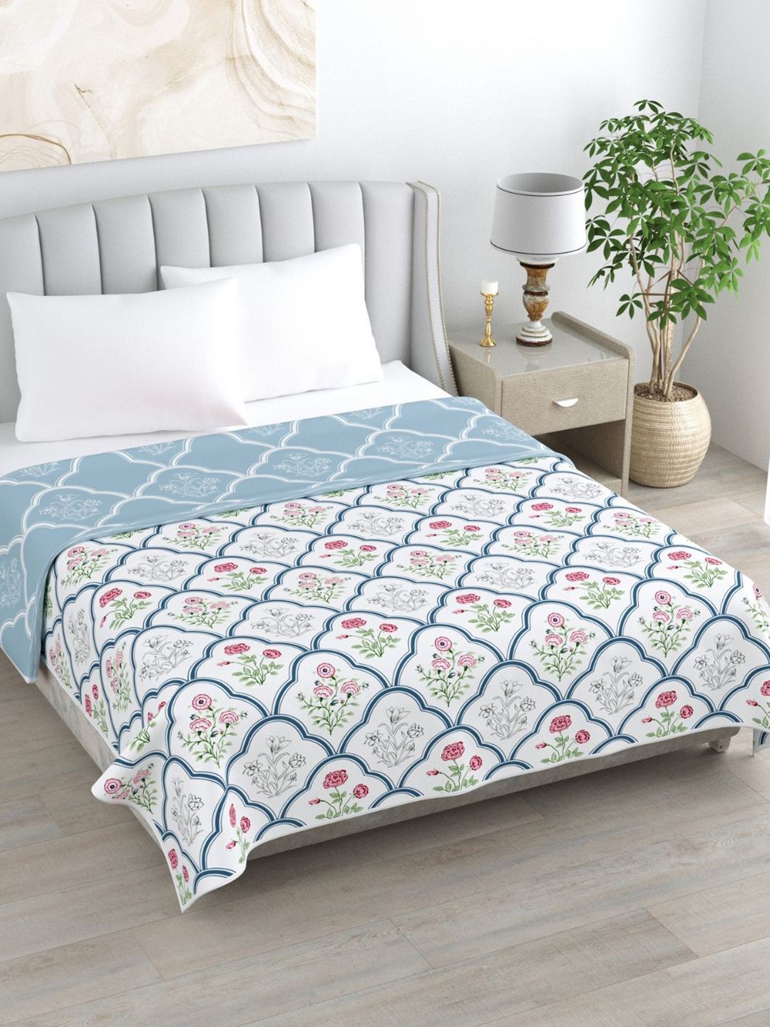 haus & kinder White & Blue Floral AC Room 300 GSM Pure Cotton Reversible Single Bed Dohar-picture-50
