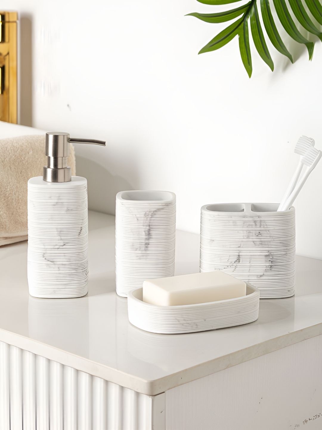 Pano White 4 piece Textured Polyresin Bath Accessories Set-image-26