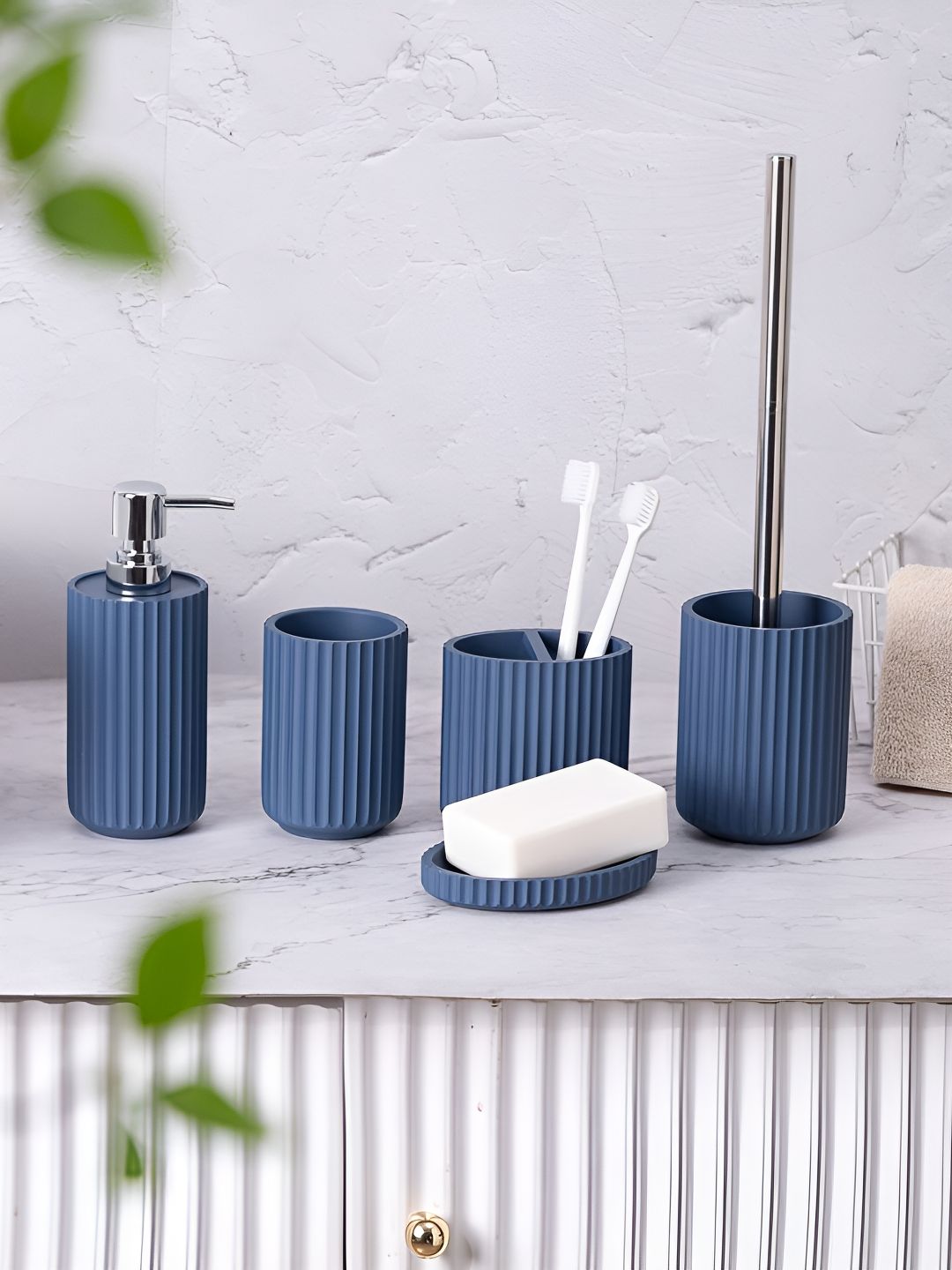 Pano Blue 4 piece Textured Polyresin Bath Accessories Set-image-47