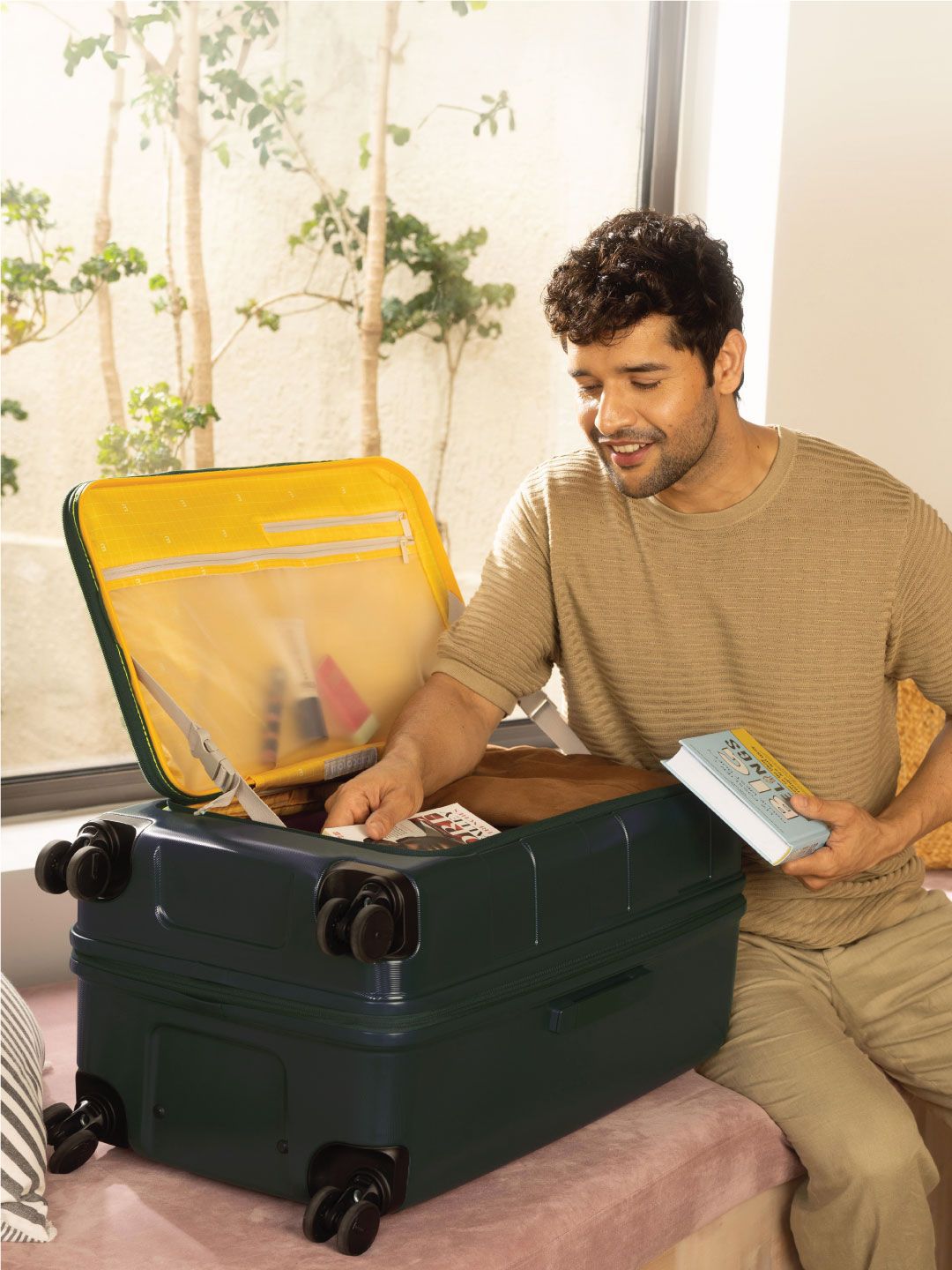 MOKOBARATextured Soft-Sided Large Trolley Bag-image-22