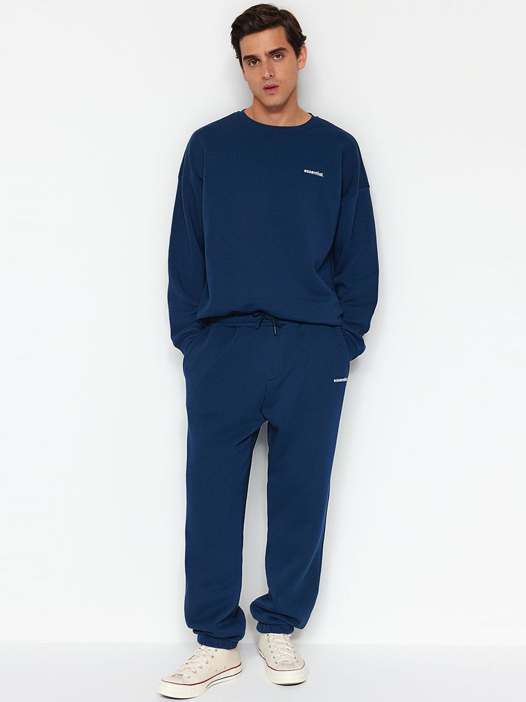 Trendyol Men Solid Long Sleeves Tracksuits-picture-33