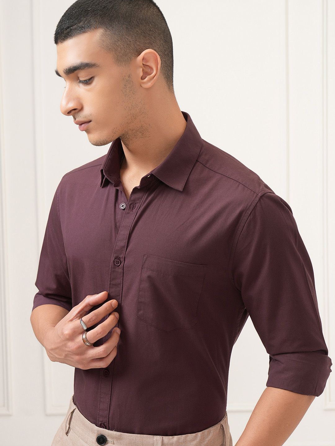 HIGHLANDER Men Cutaway Collar Solid Cotton Slim Fit Casual Shirt-picture-35