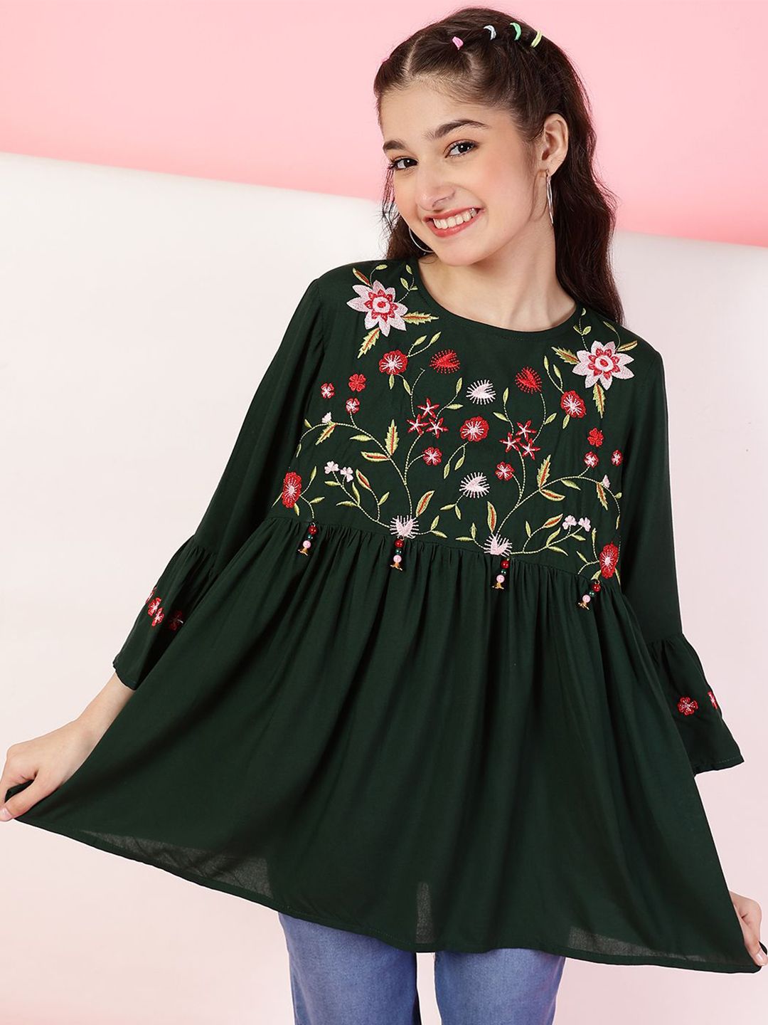 BAESD Floral Embroidered Top-picture-36