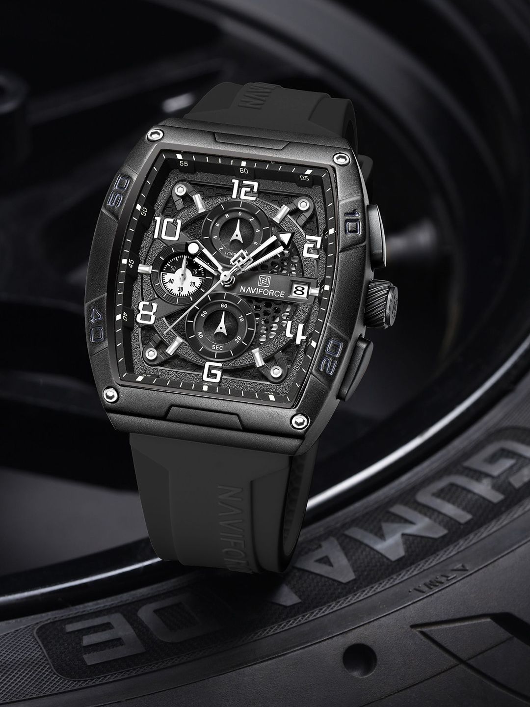 Naviforce Men Brass Embellished Dial & Straps Analogue Chronograph Watch NF8052 BWB-picture-26