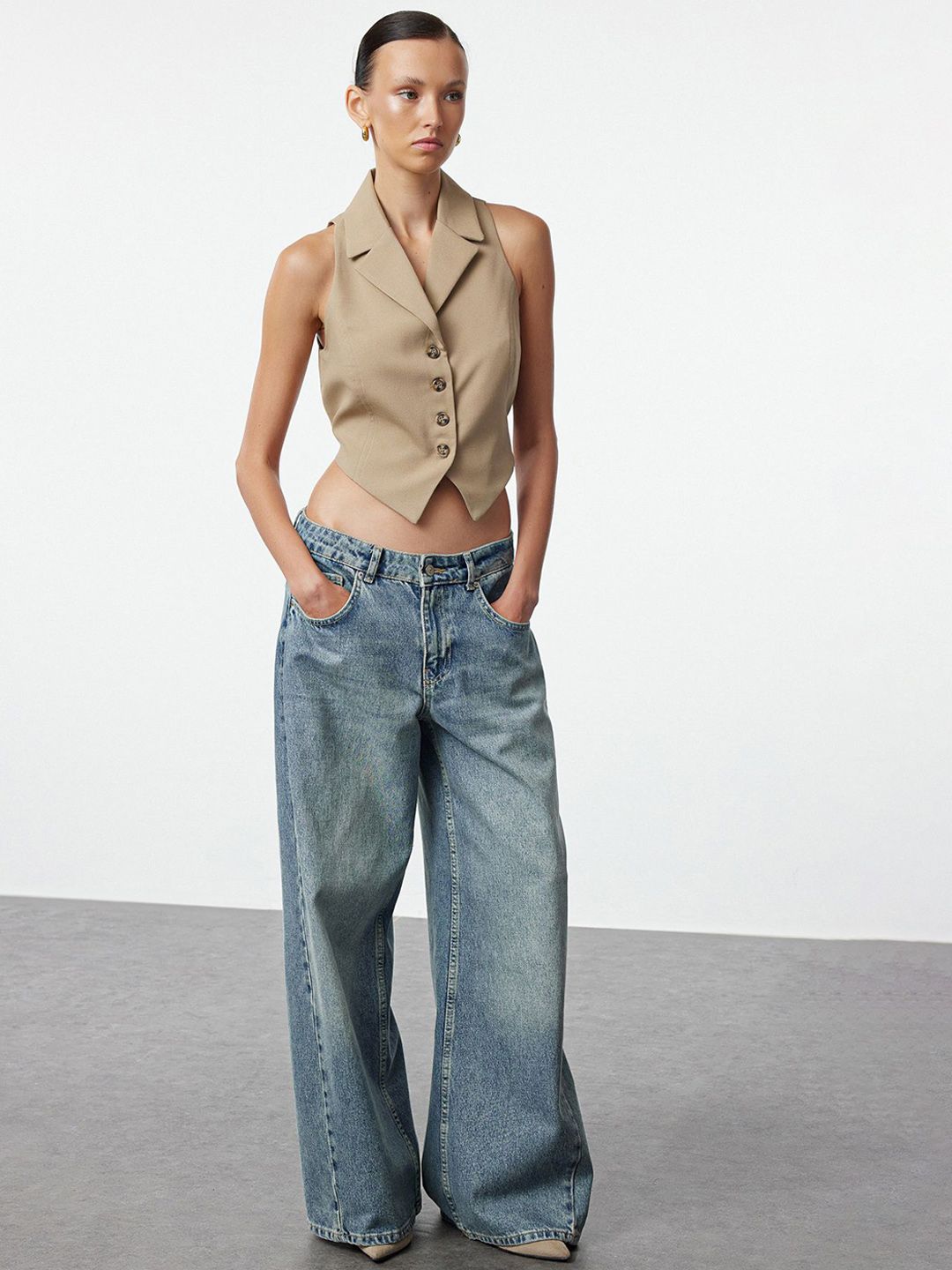 Trendyol Slim-Fit  Woven Waistcoat-picture-41