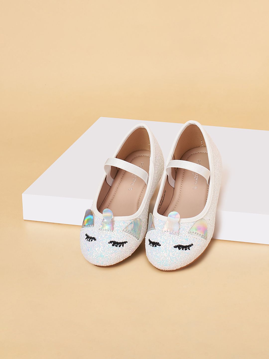 Pantaloons Junior Girls Printed Ballerinas Flats