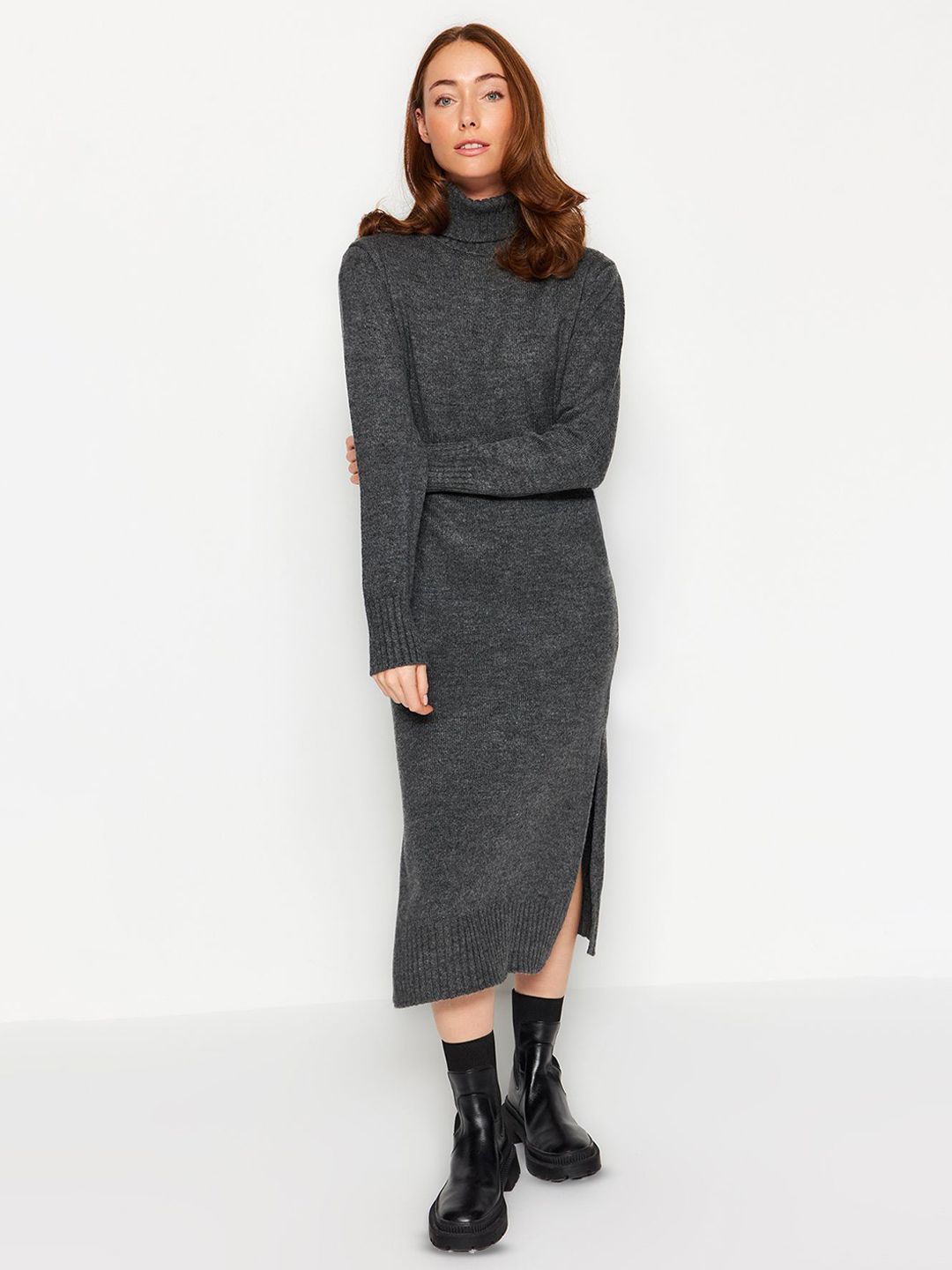 TRENDYOL Damen Kleid Basic Midi - Bequem & Stilvoll Für Jeden Tag