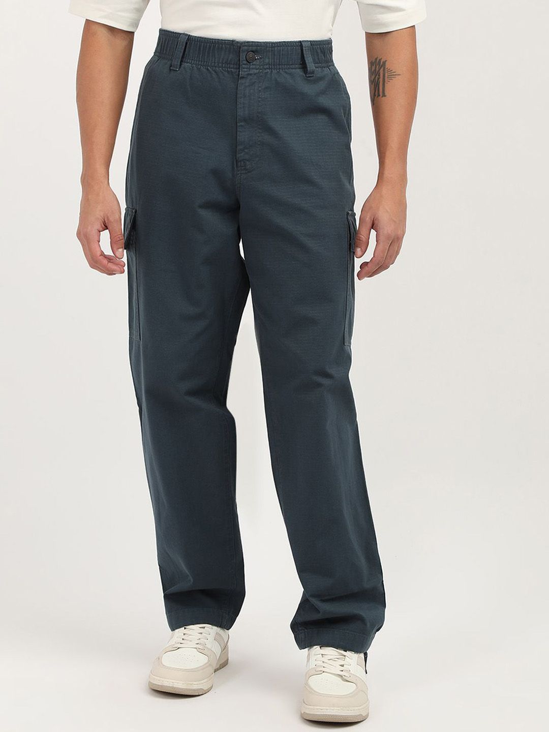 Calvin Klein Jeans Men Straight Fit Cargos-picture-32