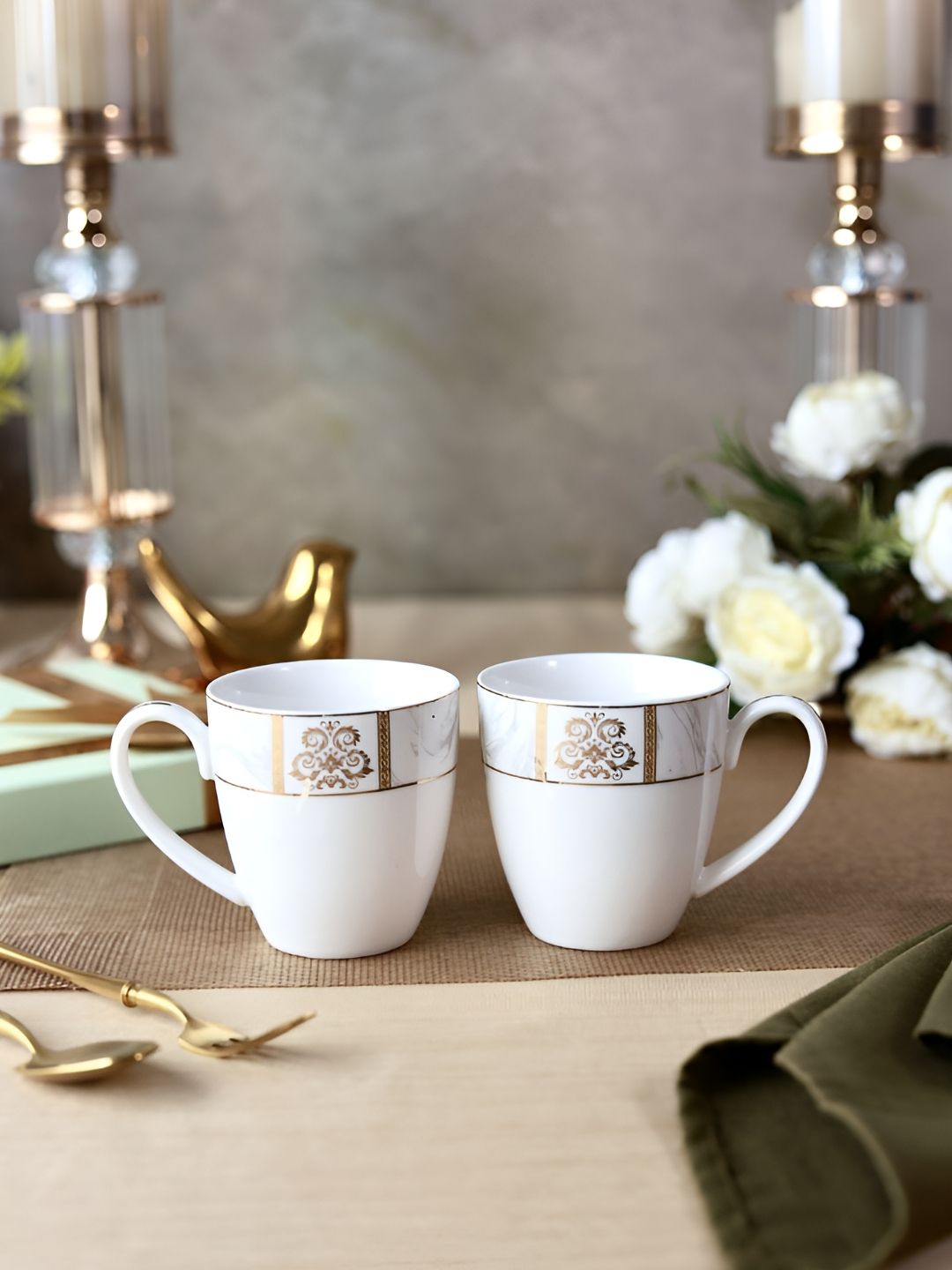 vigneto Gold-Toned & White Textured Porcelain Glossy Mugs Set of Cups and Mugs-image-31