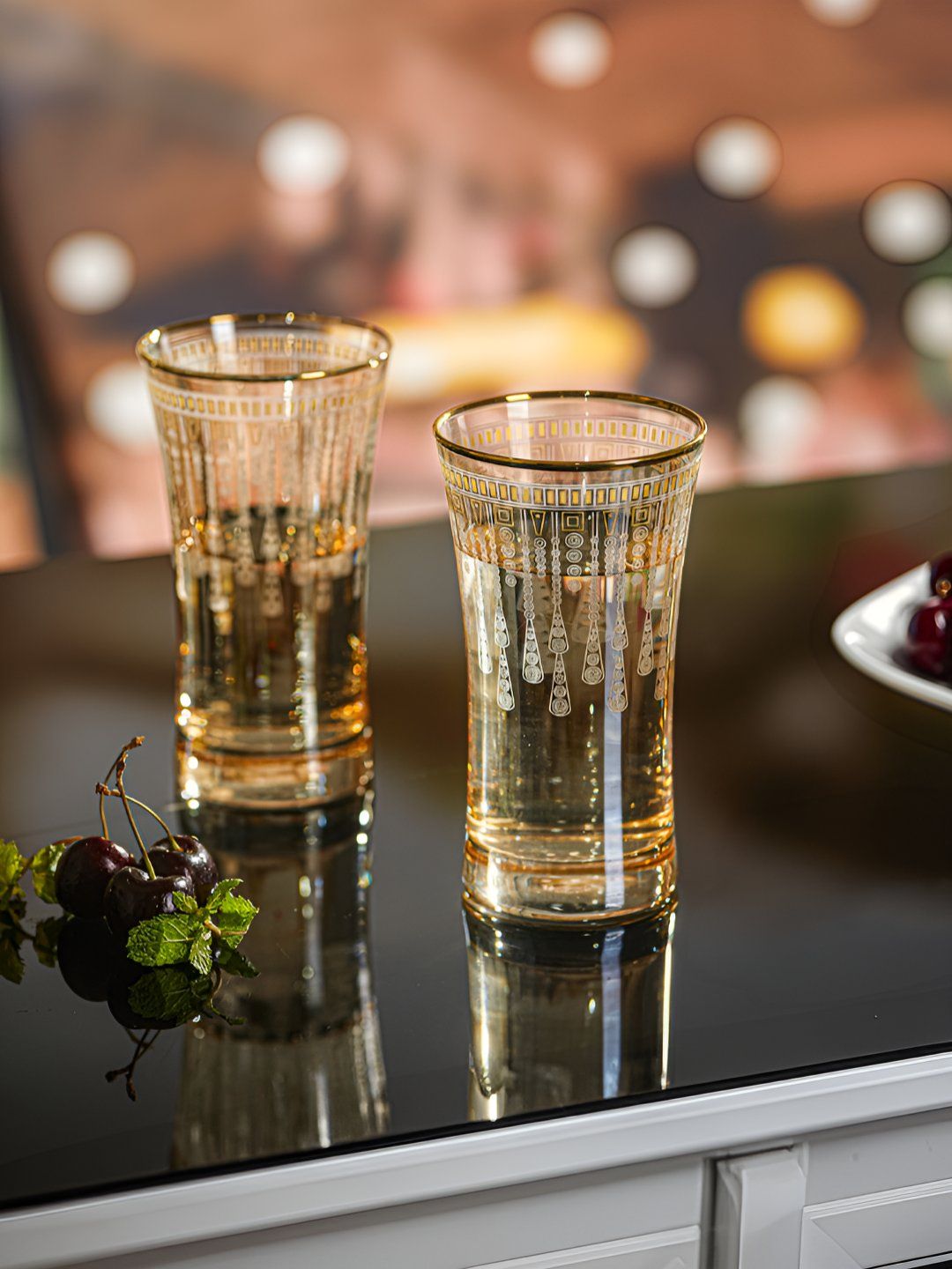 Troveas Transparent 4 Pieces Dishwasher Safe Cocktail Glasses 220 ml-picture-31