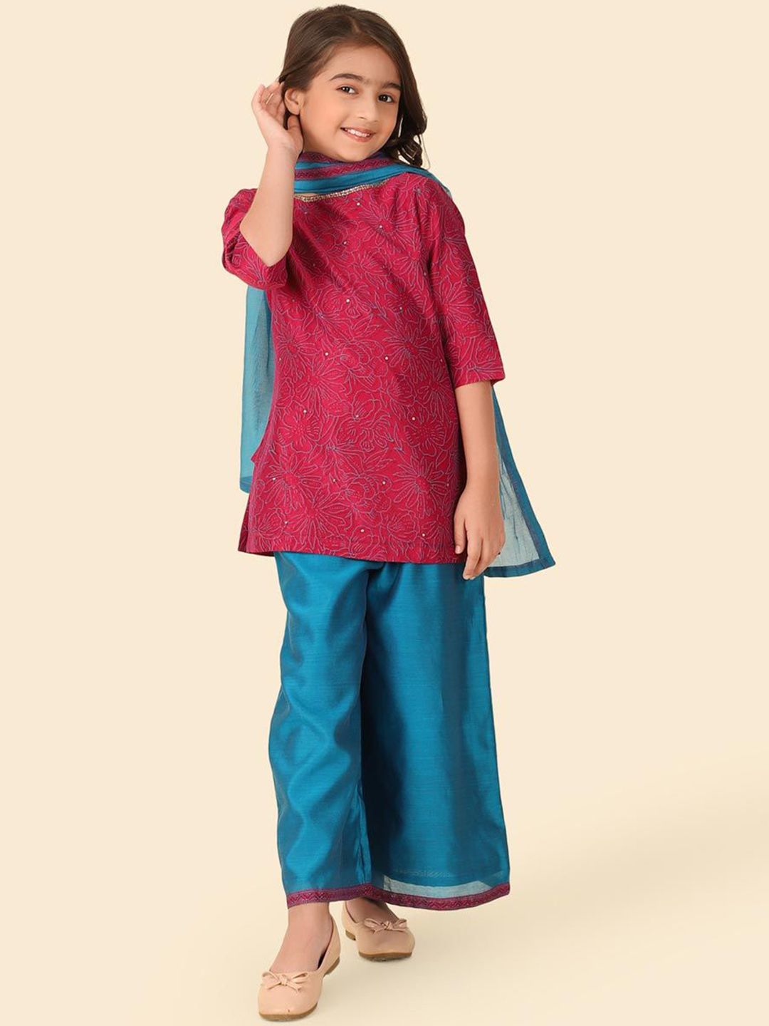 Fabindia Girls Ethnic Motifs Embroidered Sequinned Straight Kurta With Palazzos & Dupatta-picture-10