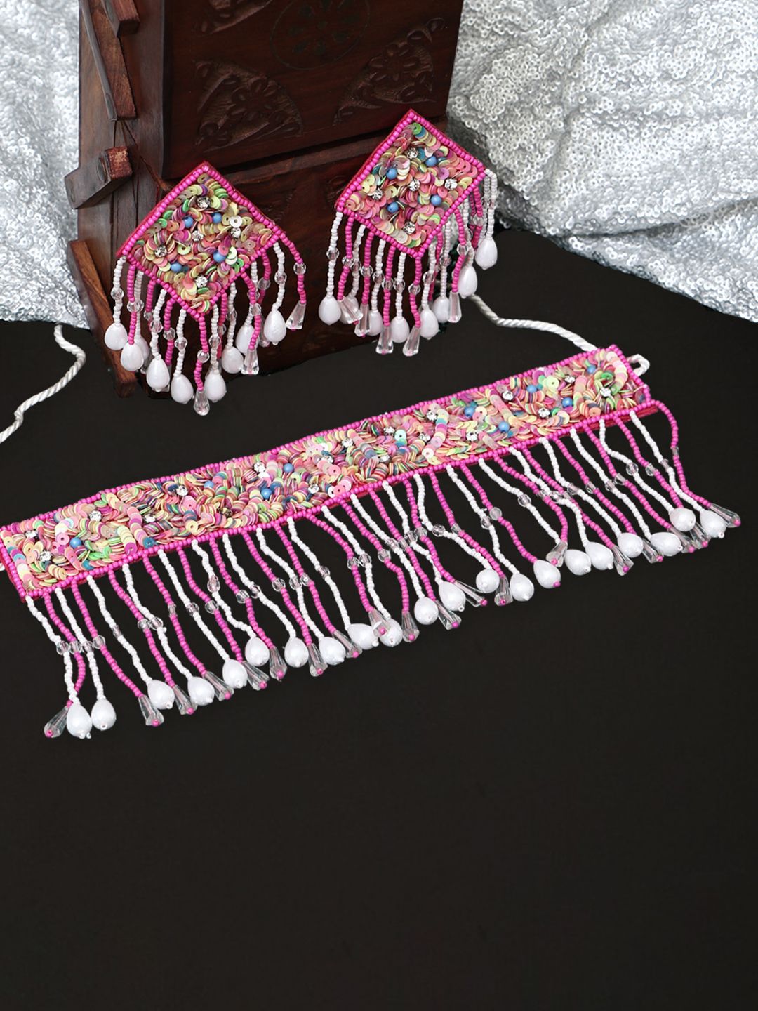 adwitiya collection Adwitiya Stone-Studded and Beaded Jewellery Set-picture-30