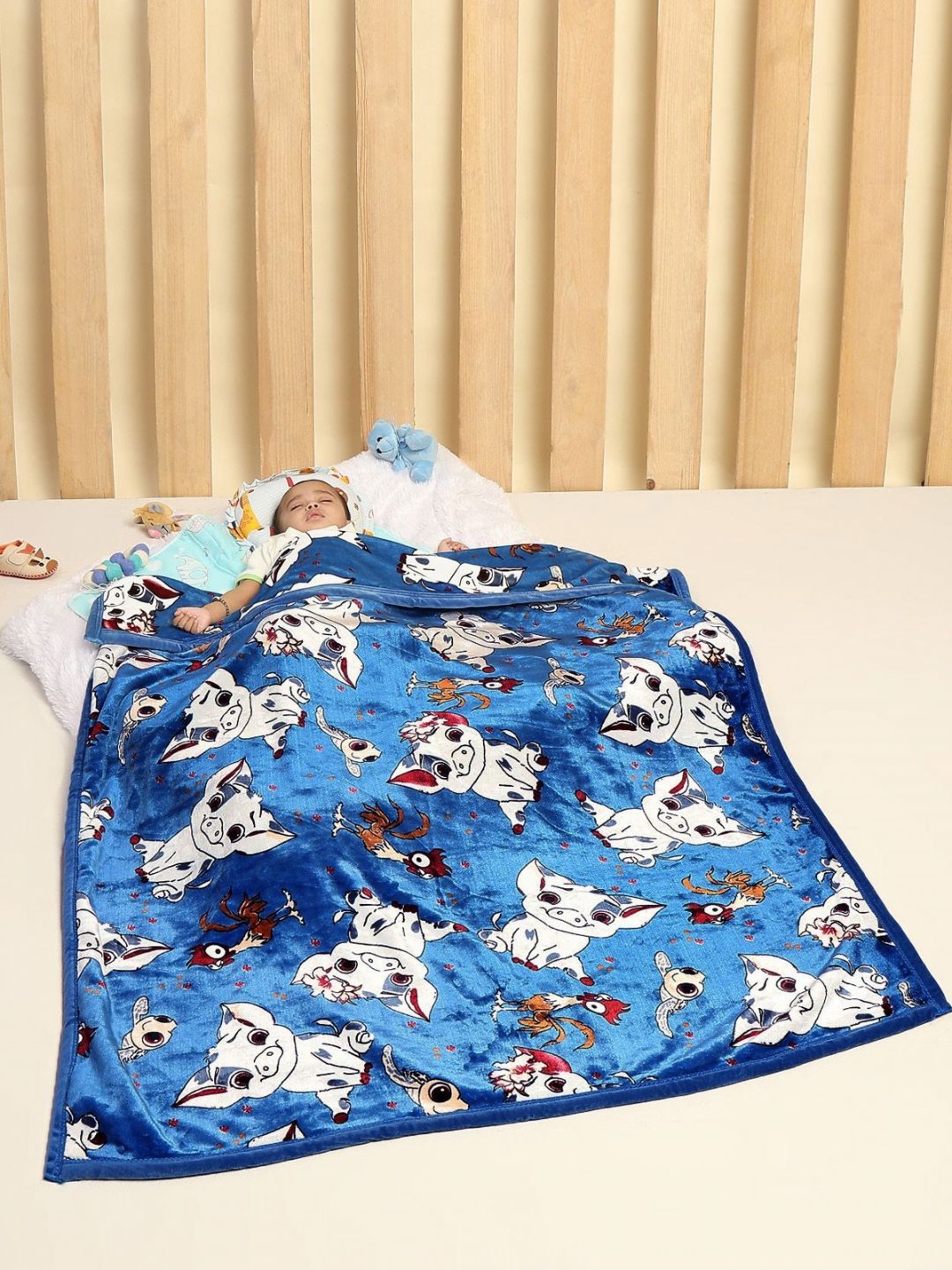 Monte Carlo Kids Blue & White Cartoon Printed Mild Winter 600 GSM Single Bed Blanket-image-0