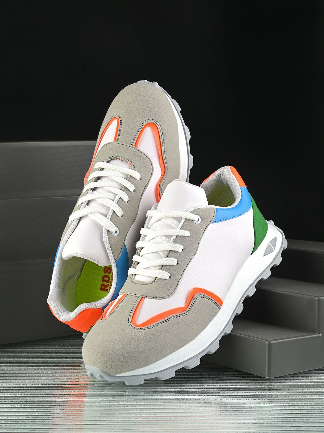 The Roadster Lifestyle Co Men Colourblocked Casual Sneakers-picture-24