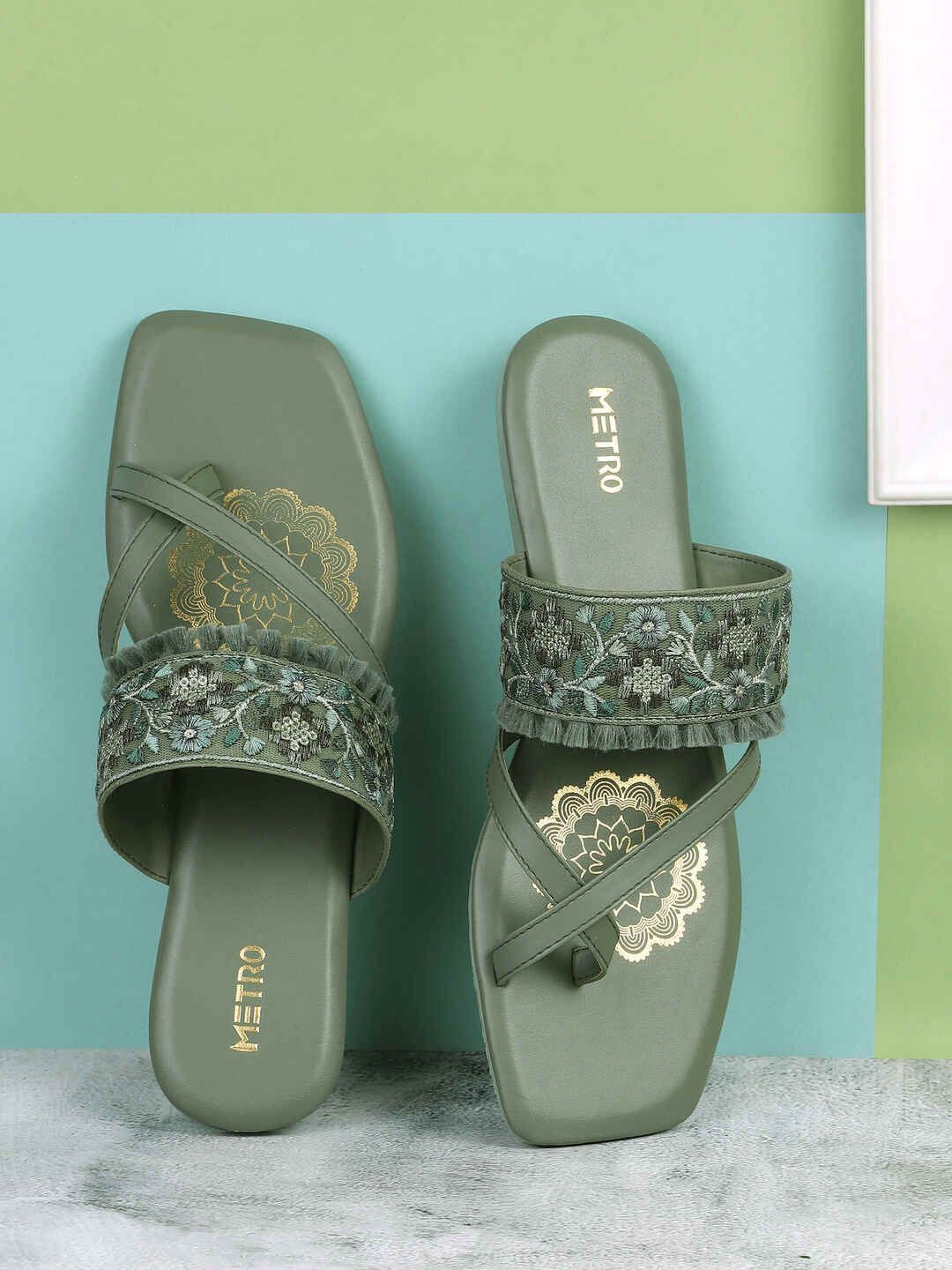 Metro Women Printed One Toe Flats with Laser Cuts-picture-19