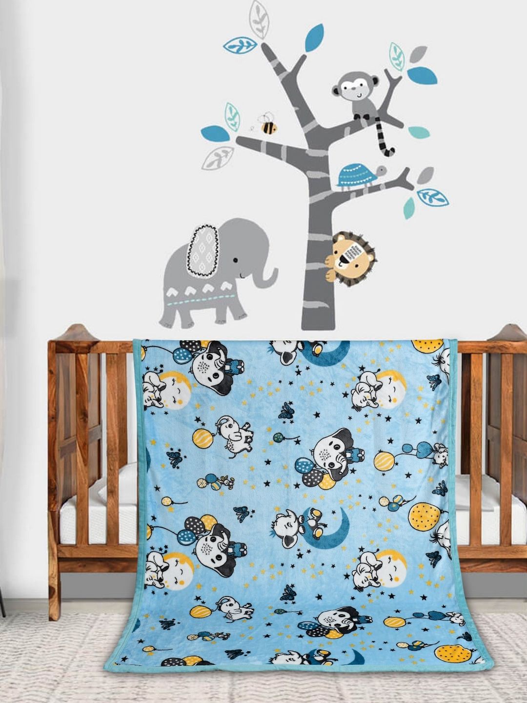 Florida Blue & White Cartoon Characters Single Bed Blanket-image-8