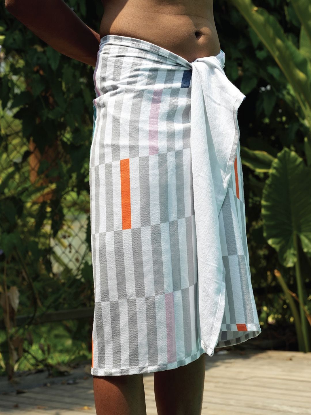 Thirsty Towel White & Grey 1 Printed Bamboo 210 GSM Bath Towel-image-36