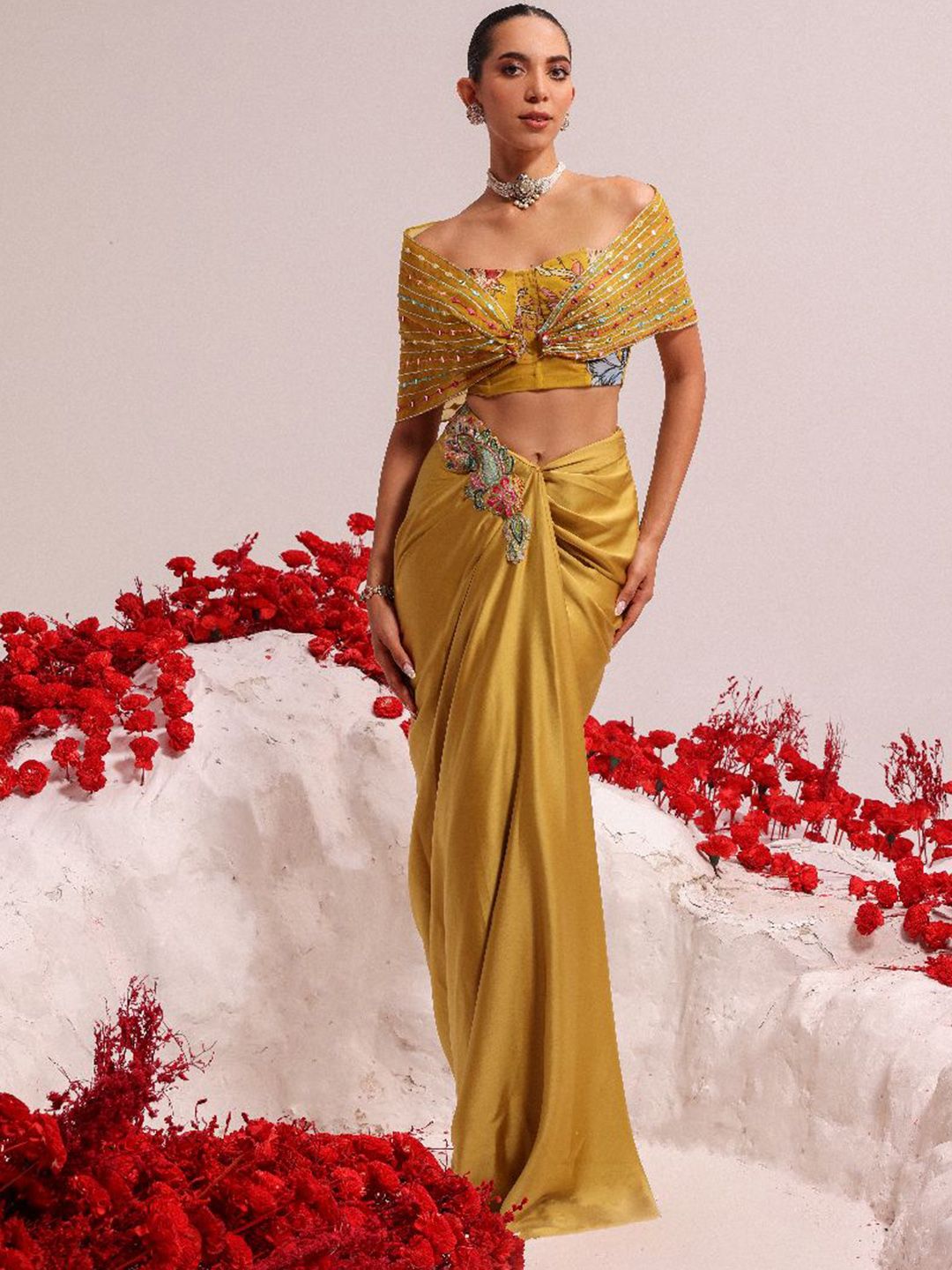 MONI K LABEL Embellished Top With Skirt-picture-39