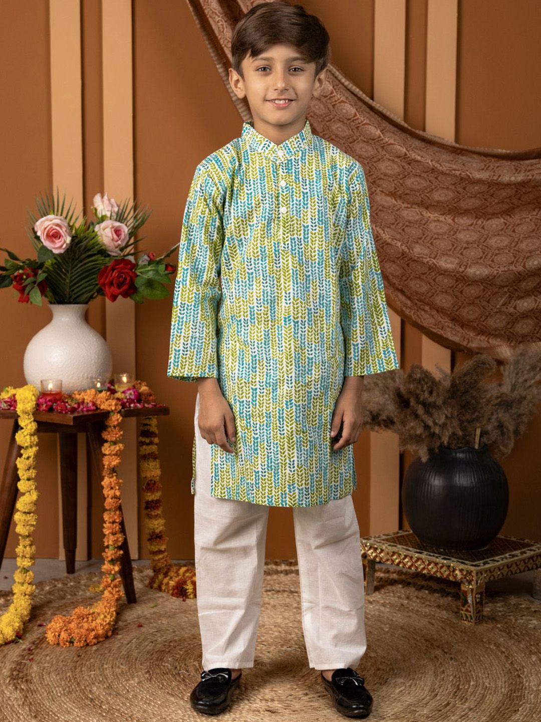 Biglilpeople Boys Floral Printed Regular Pure Cotton Kurta with Pyjamas-picture-18
