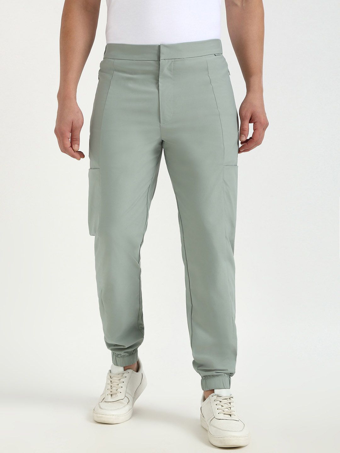 Calvin Klein Jeans Men Mid-Rise Tapered Fit Cargos Trouser-picture-30