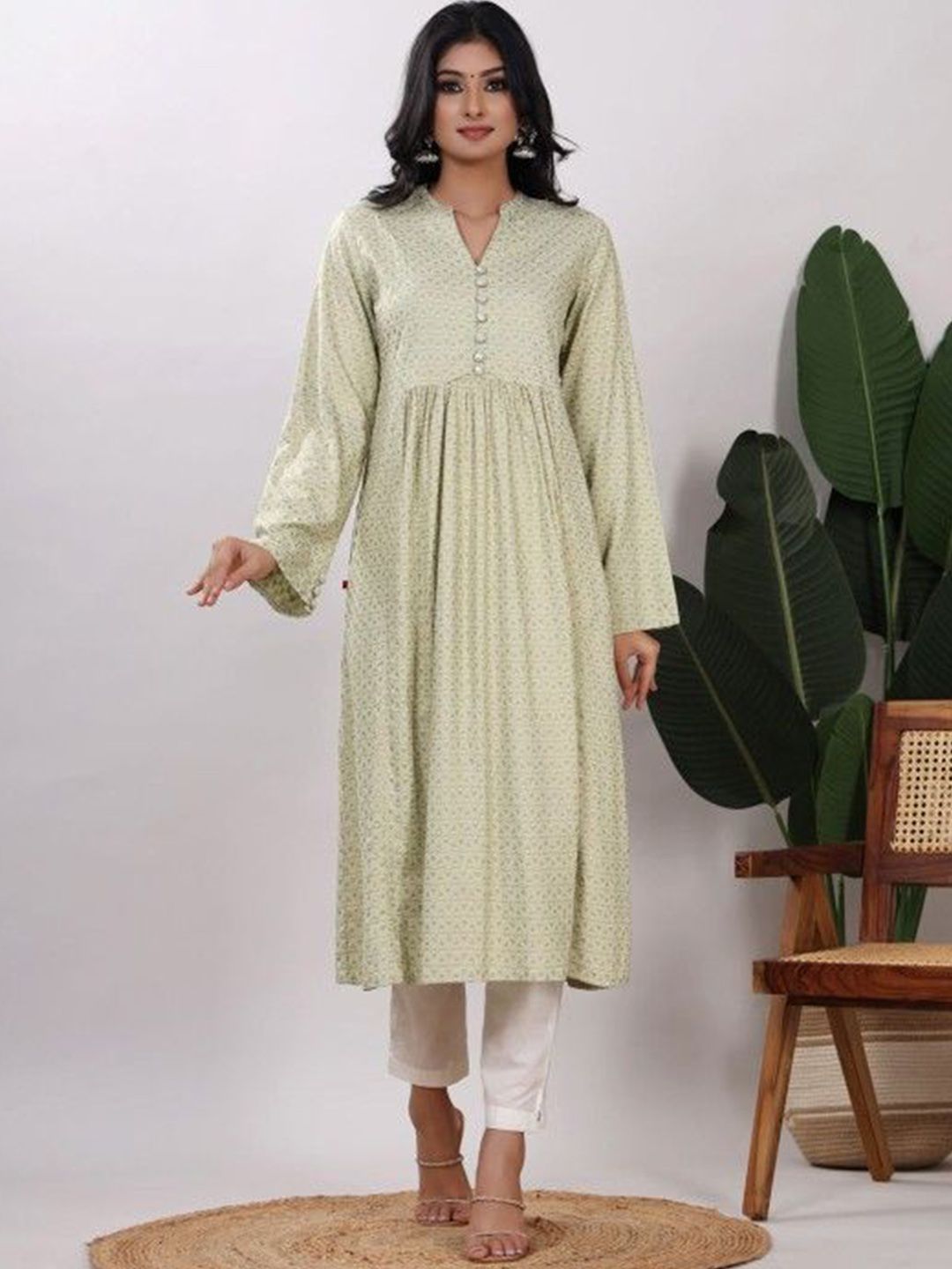 Chandbaali Ethnic Motifs Dot Printed Bell Sleeves Empire Anarkali Kurta-picture-11
