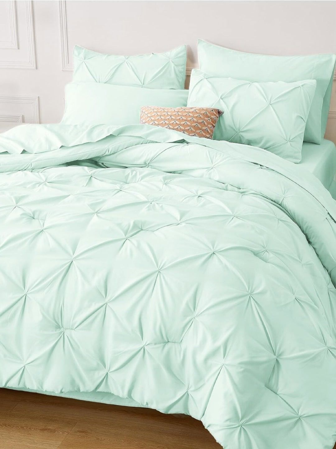 THE WHITE MOSS Lime Green Geometric Microfiber Mild Winter 300 GSM Double Bed Comforter-image-29