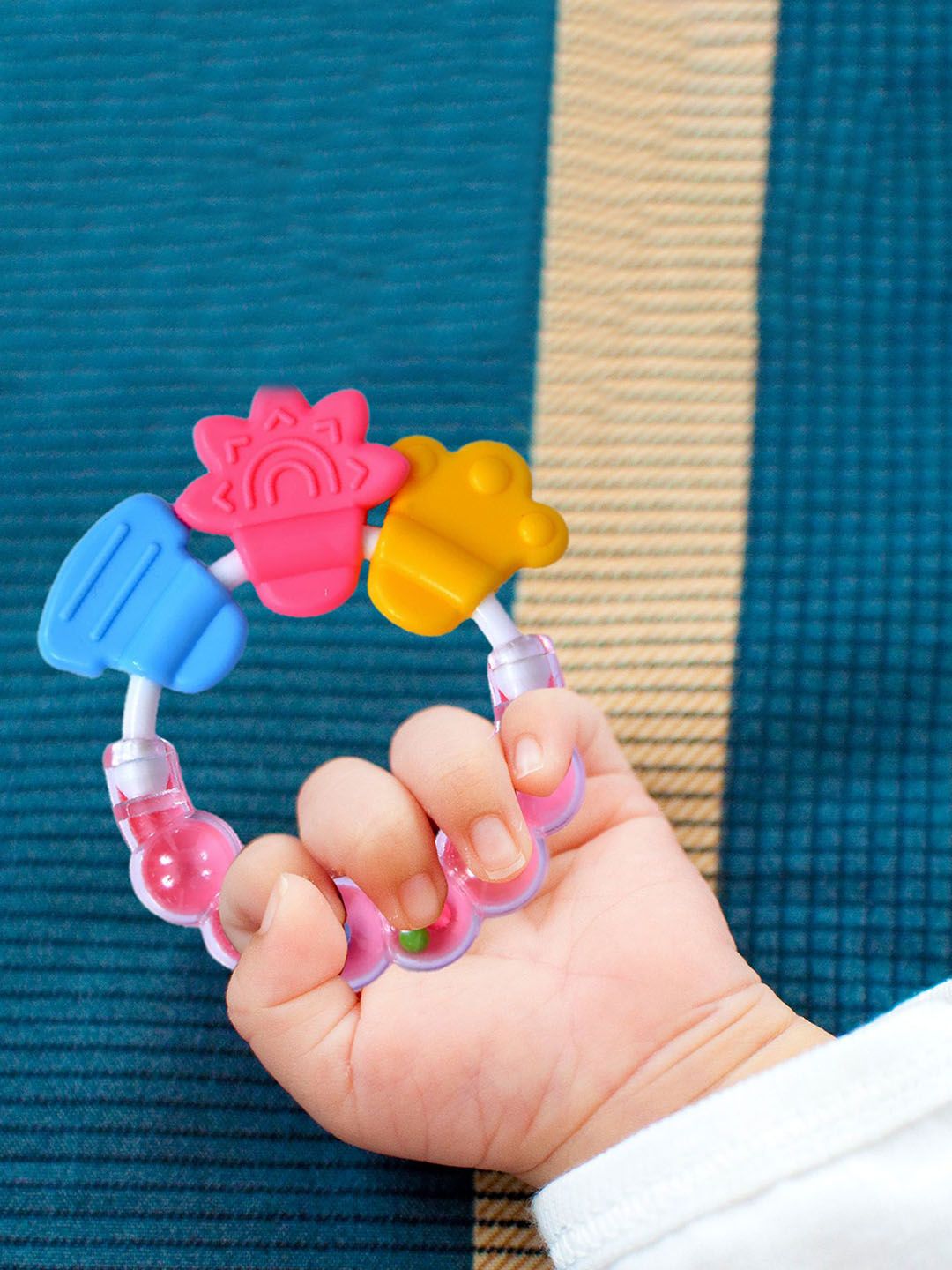 Kritiu Pink & Blue Ring Shape Baby Teether-picture-13