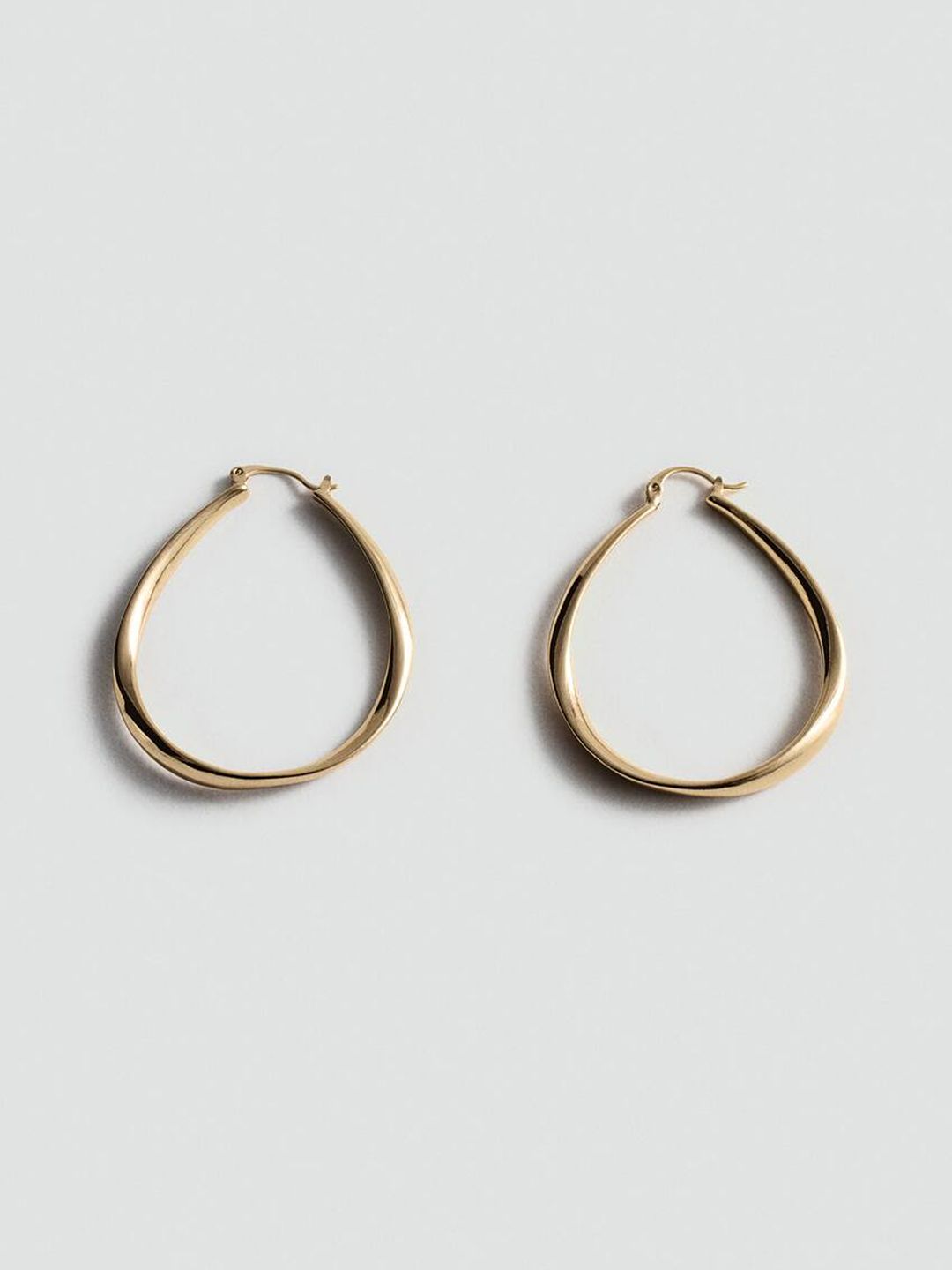 MANGO Oval -Shaped Hoop Earrings-image-36