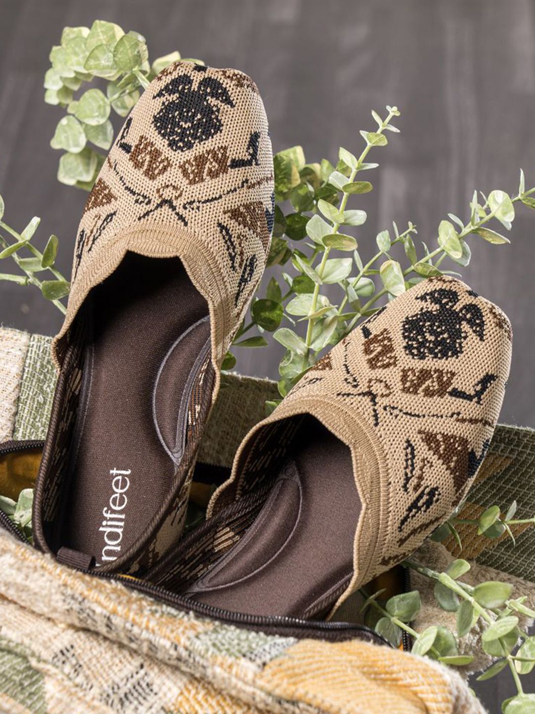 Indifeet Women Printed Flymesh Slip-On Mojaris-picture-10