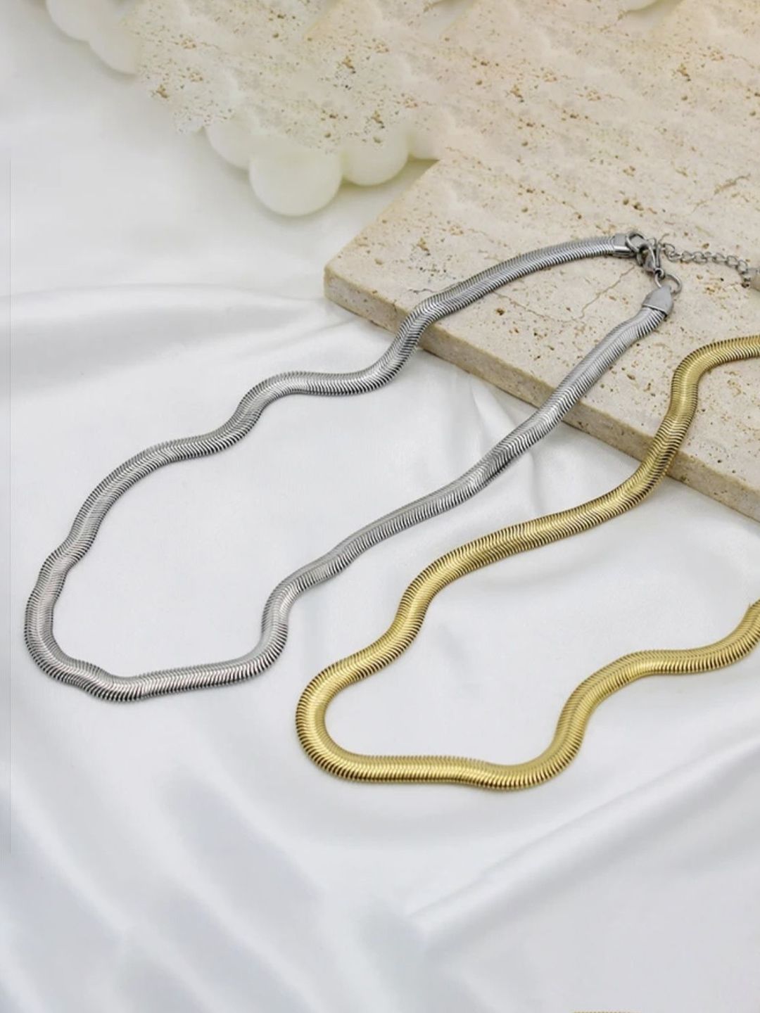 V FASHION JEWELLERY Unisex Silver-Plated Chain-picture-13