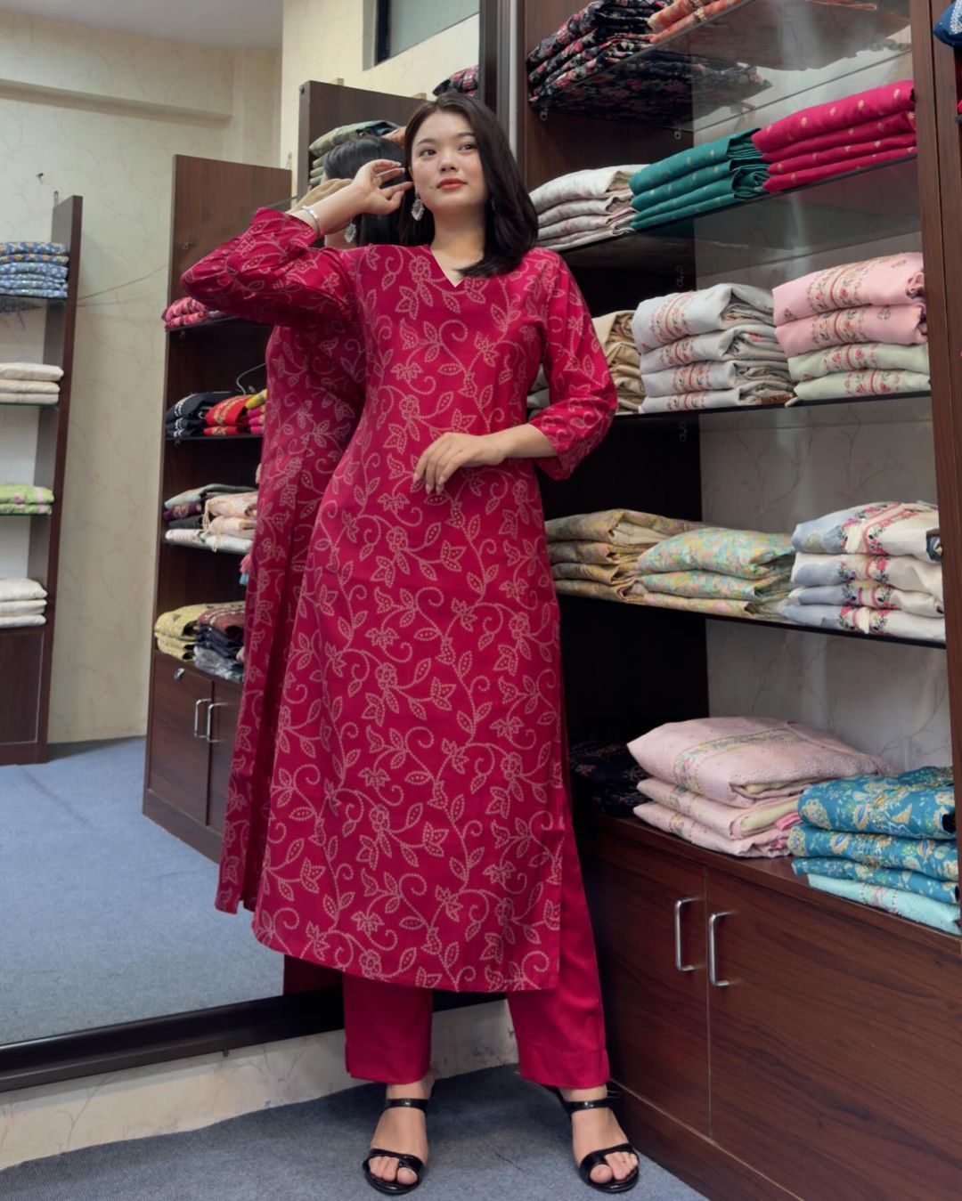 Anni Designer Floral Printed V-Neck Straight Kurta with Trousers-picture-10