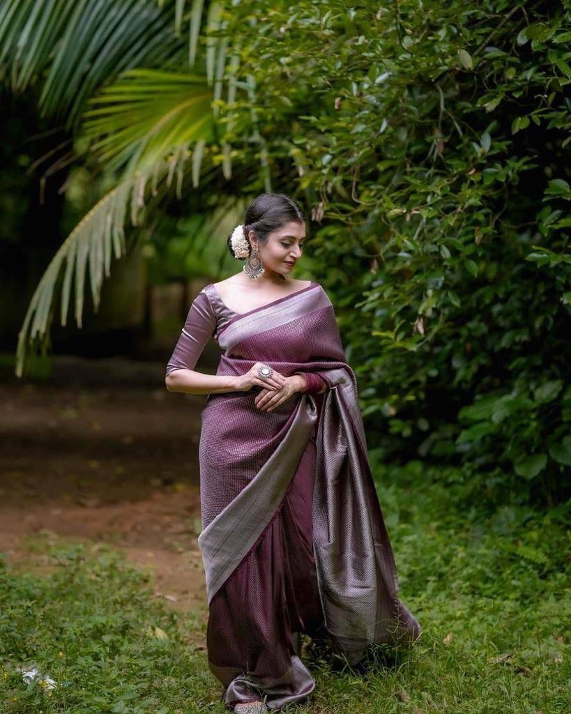 Kriyansh Woven Design Zari Kanjeevaram Saree with unstitched blouse piece-picture-44