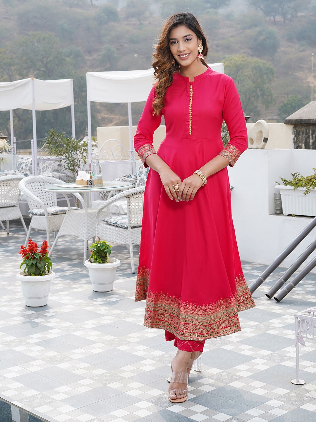 Jaitpuriya Women Floral Printed Regular Kurta with Trousers & With Dupatta-picture-15