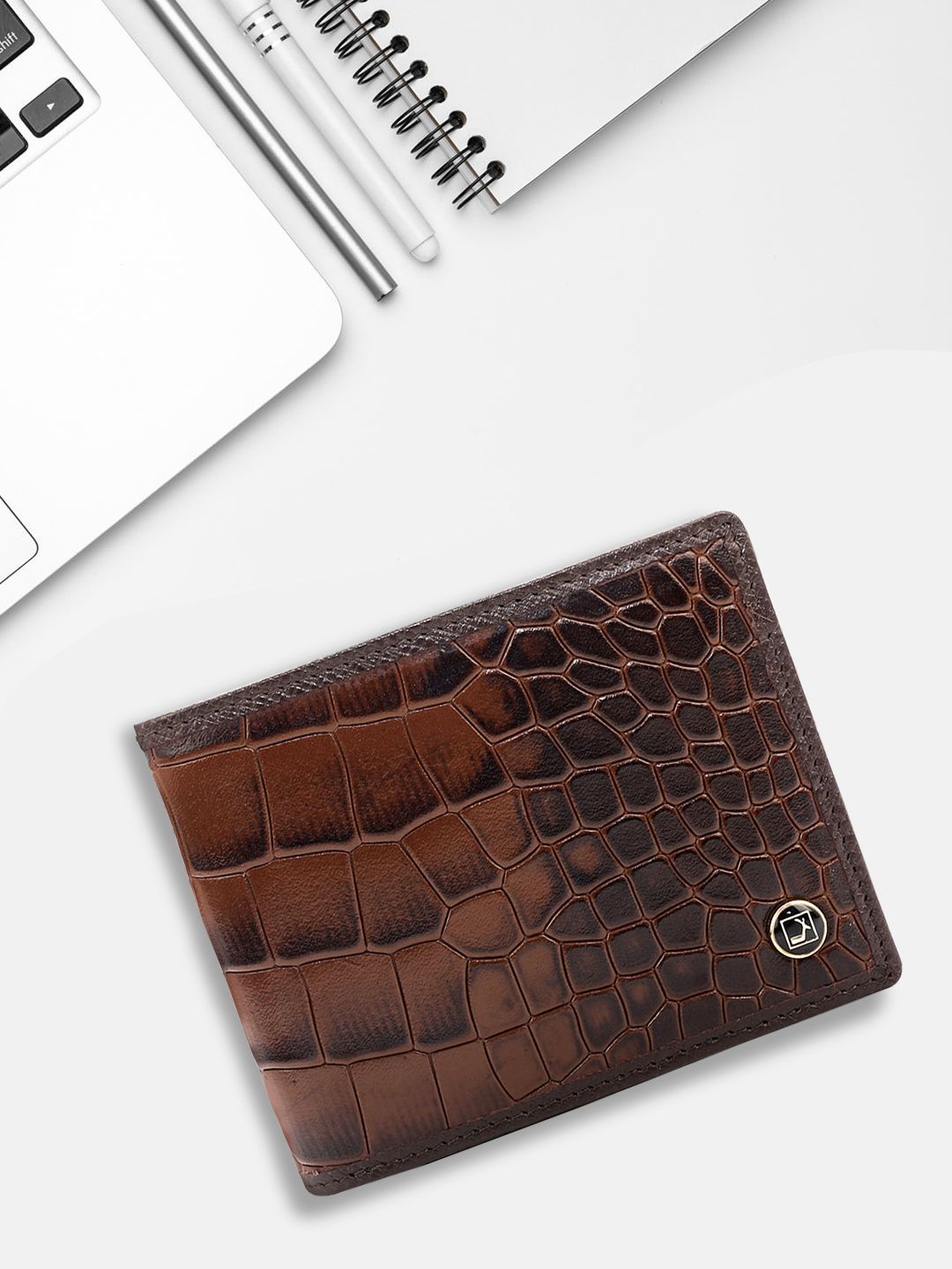 Da Milano Men Textured Leather Two Fold Wallet-picture-17