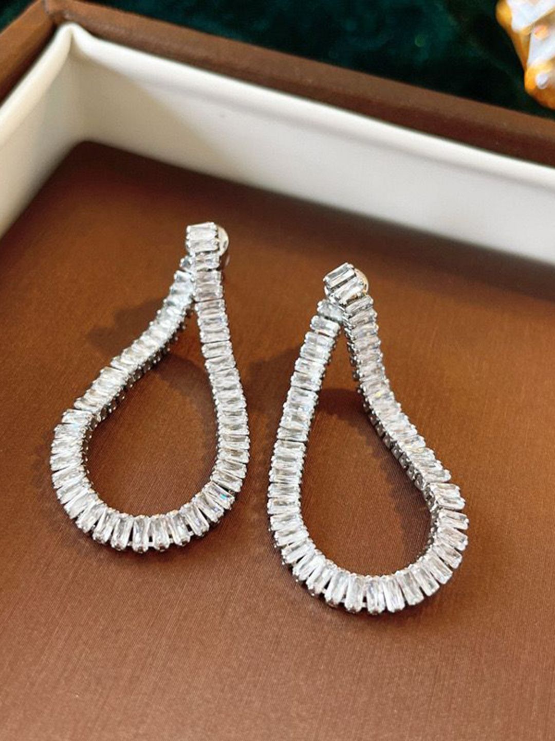 Just Lil Things Contemporary Stone Studded Drop Earrings-picture-17