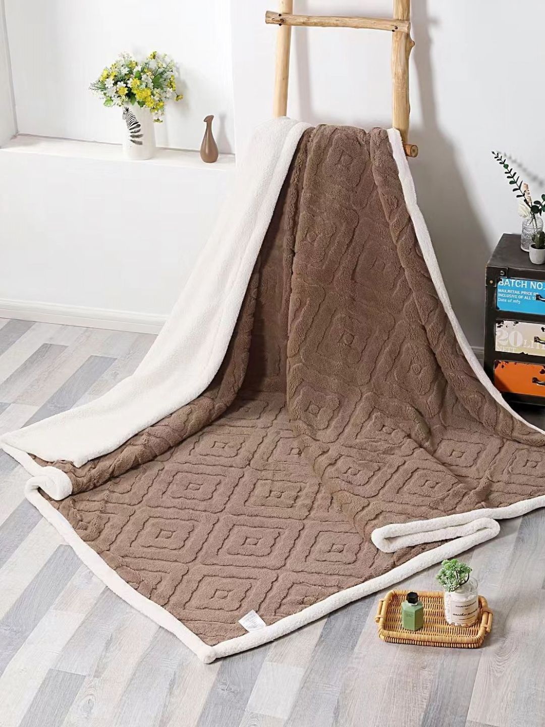 Butterthief Brown & White Heavy Winter 210 GSM Single Bed Blanket-picture-41