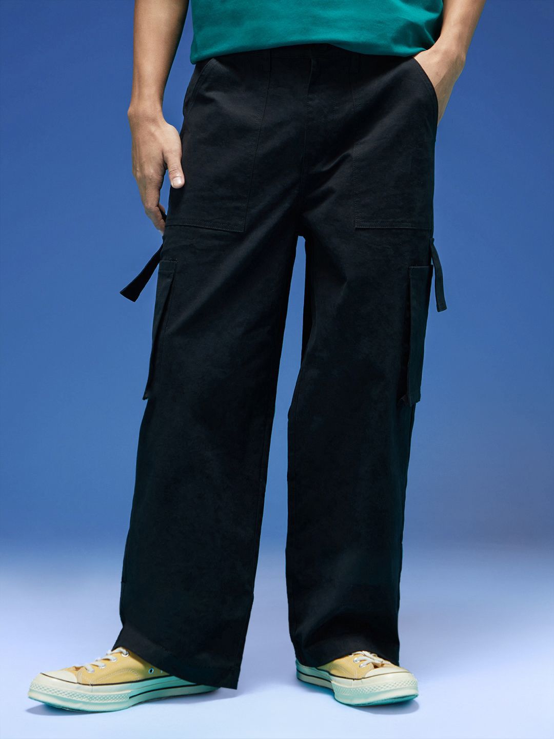 VEIRDO Men Relaxed Straight Leg Fit High-Rise Cotton Cargos Trousers-picture-13