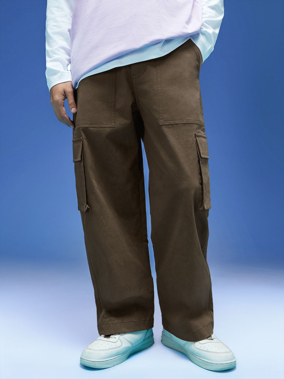 VEIRDO Men Cotton Relaxed Straight Leg High-Rise Cargos Trousers-picture-30