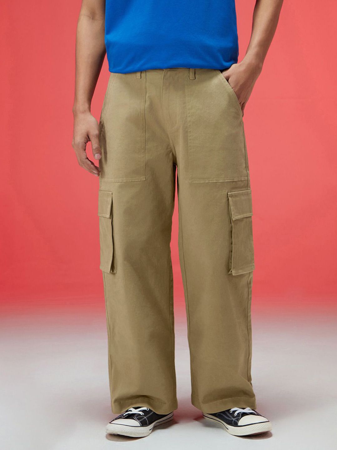 VEIRDO Men Relaxed Straight Leg Fit High-Rise Cotton Cargos Trousers-picture-11