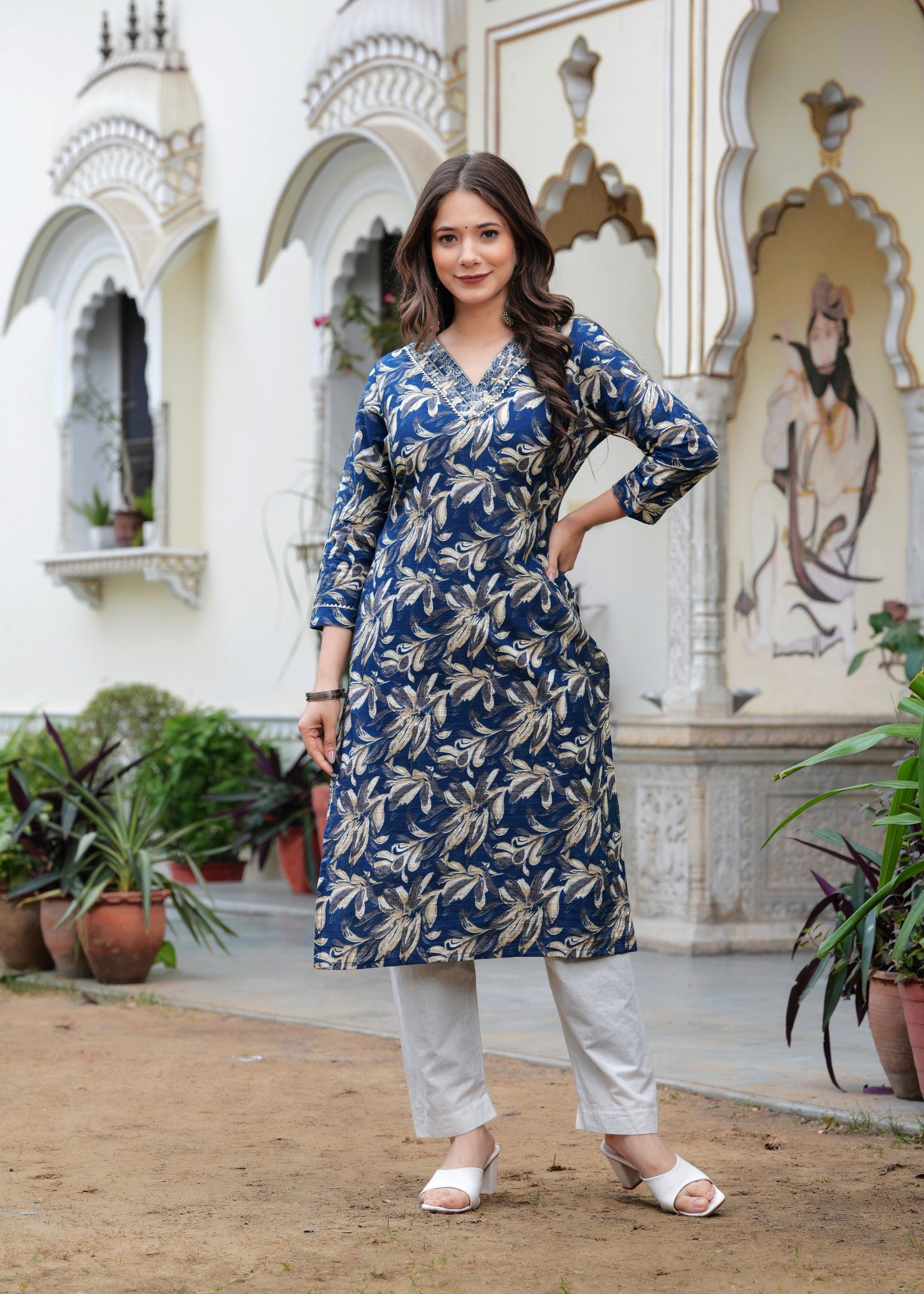 PHYSIL Women Floral Embroidered Mirror Work Floral Kurta-picture-15