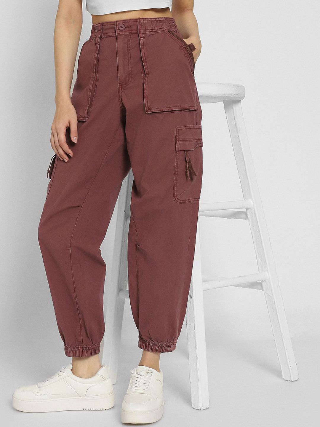 AMERICAN EAGLE OUTFITTERS Women Cargos Trousers-picture-36