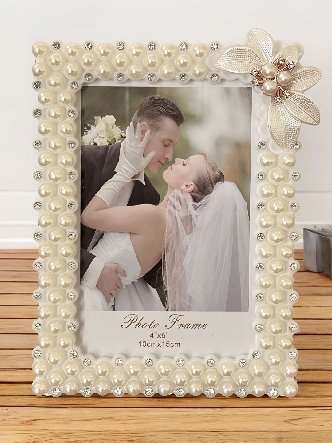 Art Street White Table Photo Frames